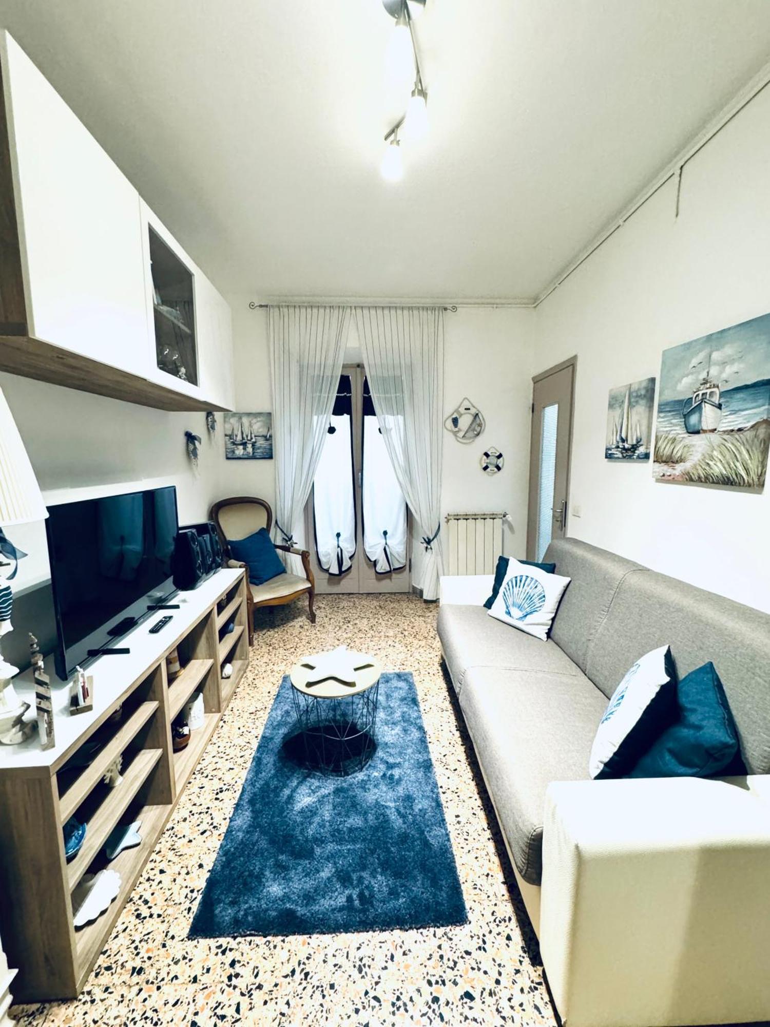 Casa Giro Apartment Carrara Luaran gambar